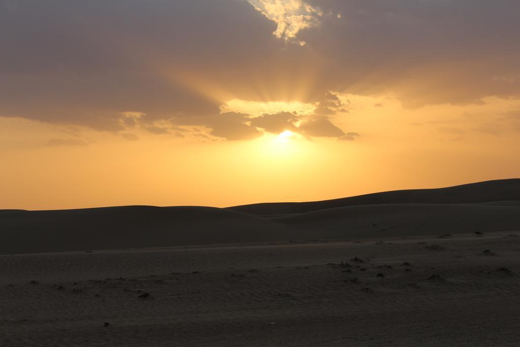 Legend Desert Camp Fulayj al Masha'ikh Exterior photo